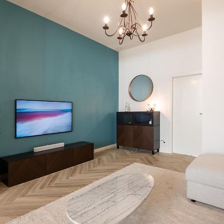 Beautiful Renovated Apartment In An Authentic Building Ostende Kültér fotó