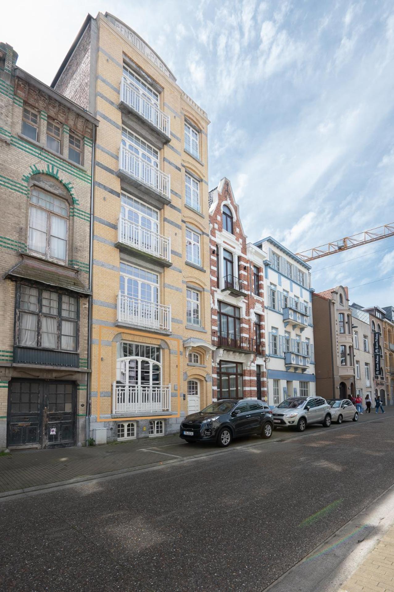 Beautiful Renovated Apartment In An Authentic Building Ostende Kültér fotó